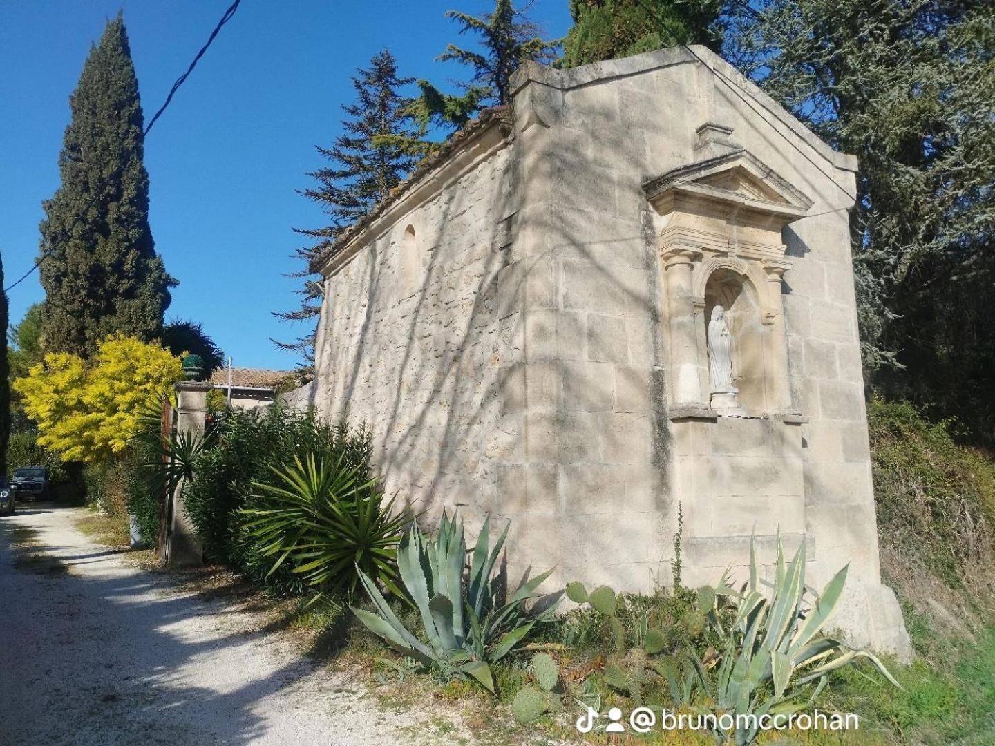 Villa Mas De La Chapelle Sainte-Elisabeth Tarascon Exterior foto