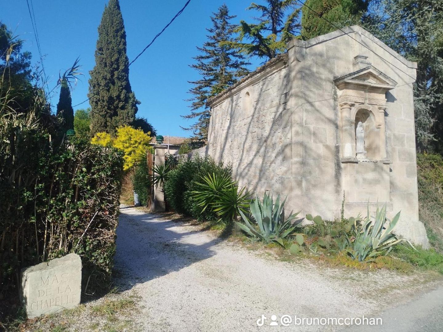 Villa Mas De La Chapelle Sainte-Elisabeth Tarascon Exterior foto